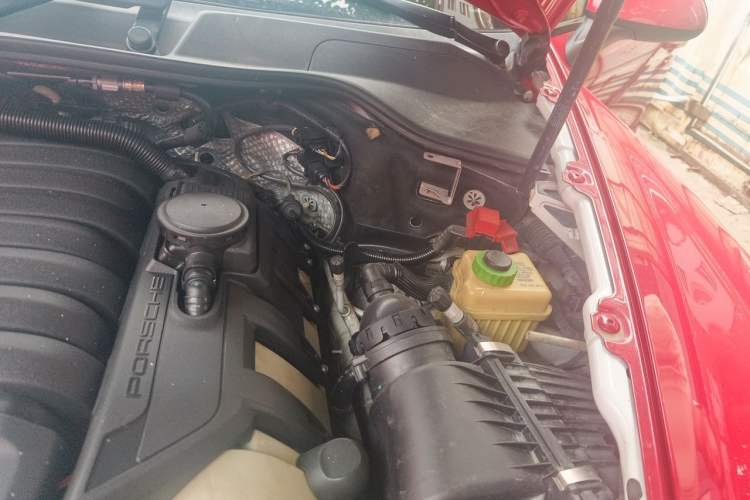 Used Porsche Cayenne 2012 Cayenne GTS 4.8L Engine Bay Left
