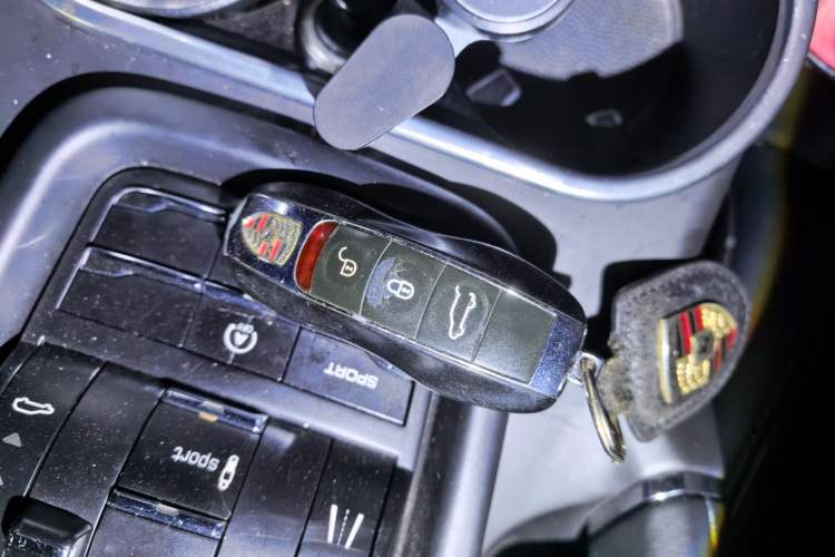 Used Porsche Cayenne 2012 Cayenne GTS 4.8L Vehicle Key
