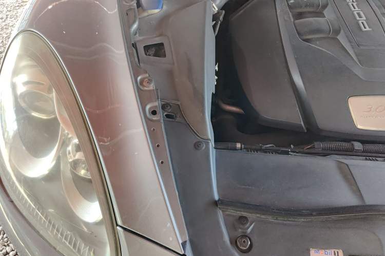 Used Porsche Cayenne  Engine Bay Right