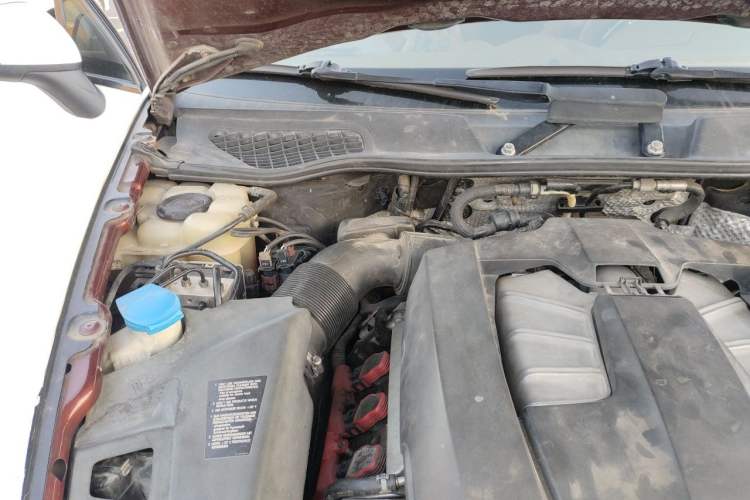 Used Porsche Cayenne  Engine Bay Right