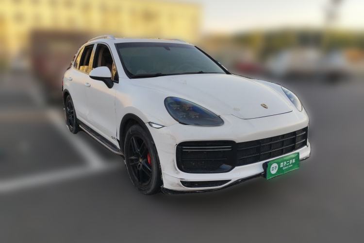 Used Porsche Cayenne  Front Right 45 Deg