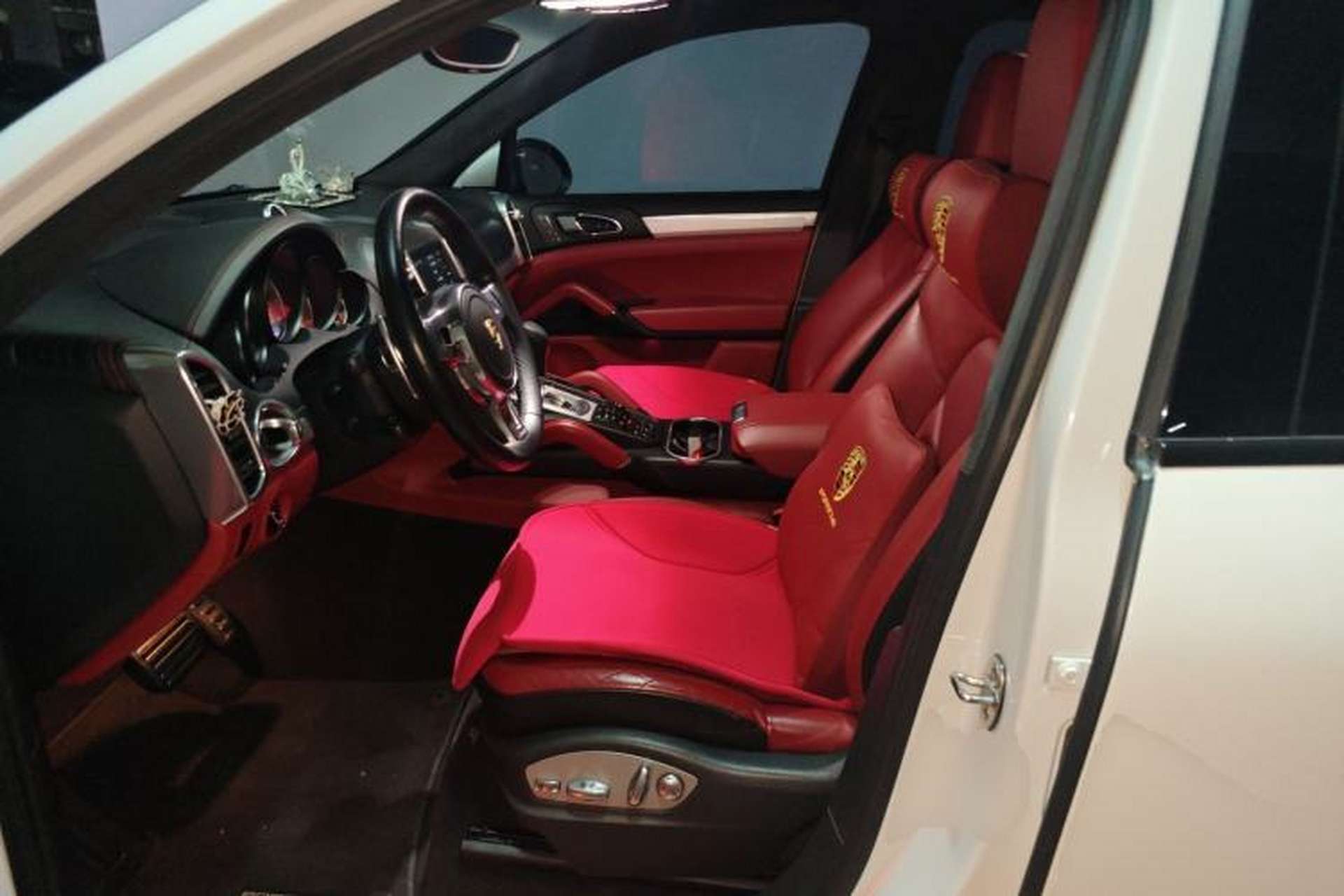 Used Porsche Cayenne 2012 Cayenne GTS 4.8L Left Front Seat