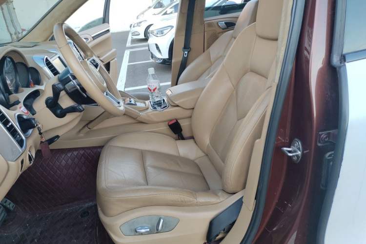 Used Porsche Cayenne  Left Front Seat