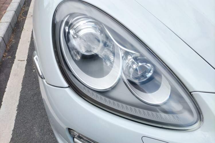 Used Porsche Cayenne 2012 3.0T parallel import Right Front Headlight