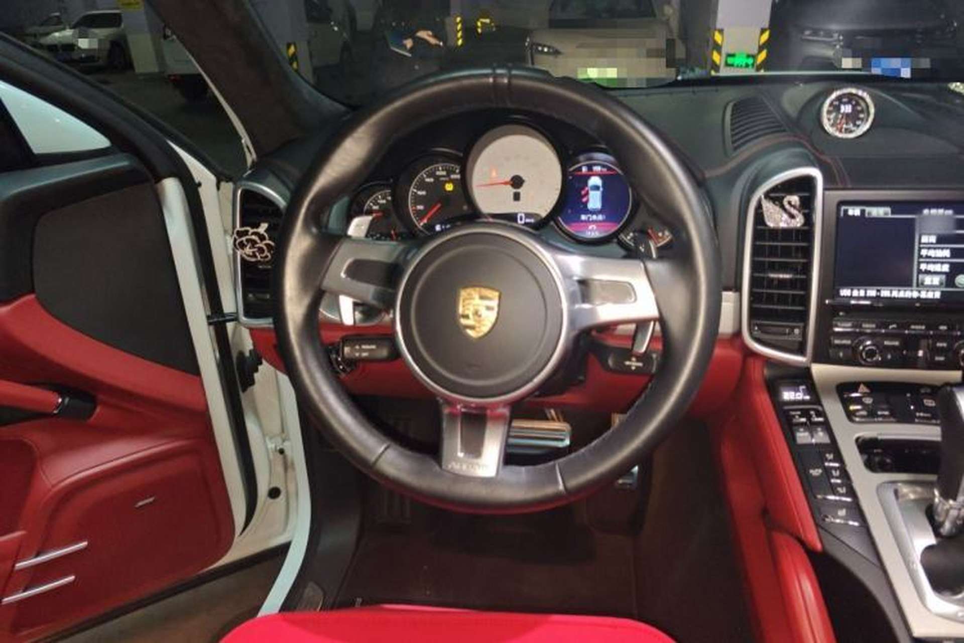 Used Porsche Cayenne 2012 Cayenne GTS 4.8L Steering Wheel