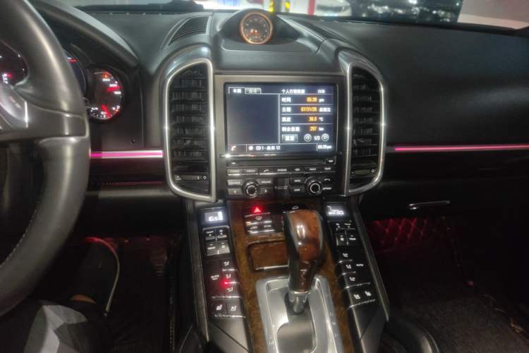 Used Porsche Cayenne  Audio And AC Panel