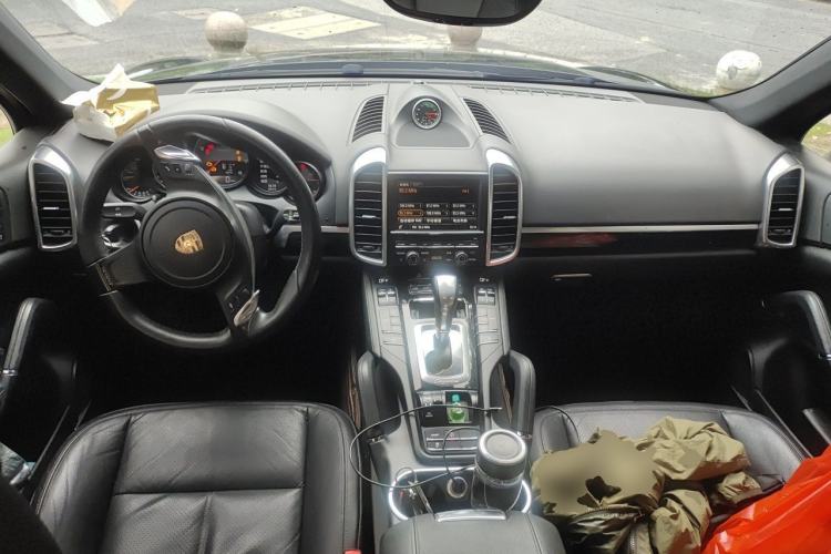 Used Porsche Cayenne  Center Console