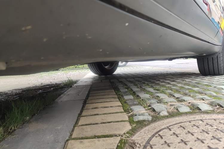 Used Porsche Cayenne  Chassis Front Left