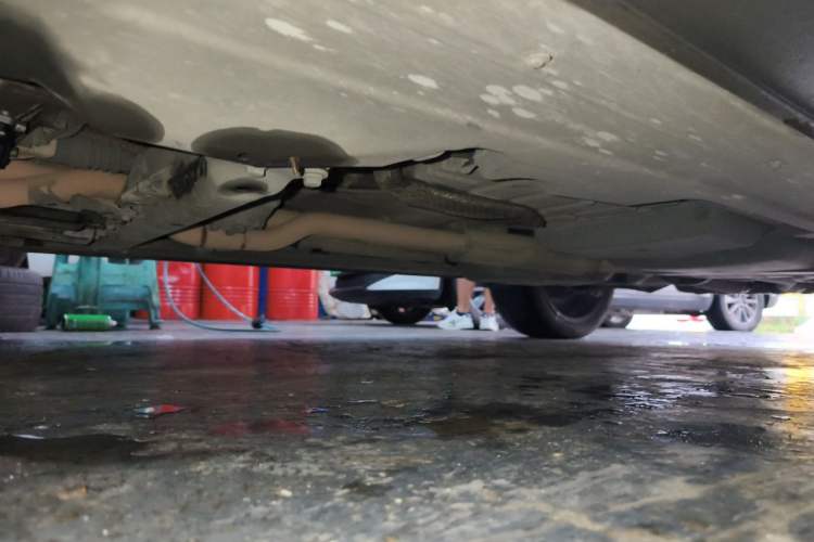 Used Porsche Cayenne 2013 3.6L automatic transmission U.S. specification Chassis Front Left