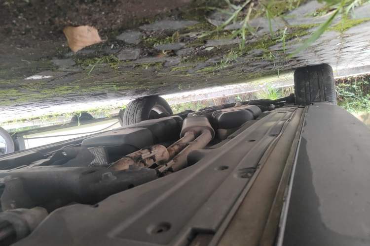 Used Porsche Cayenne  Chassis Front Right