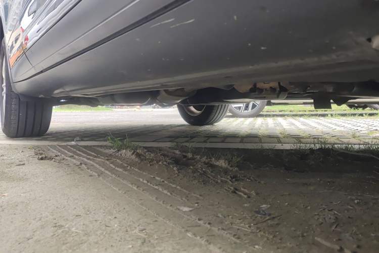 Used Porsche Cayenne  Chassis Front Right