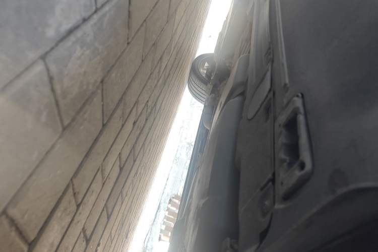 Used Porsche Cayenne  Chassis Rear Left