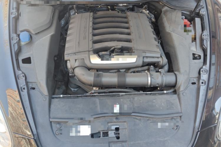 Used Porsche Cayenne  Engine Bay