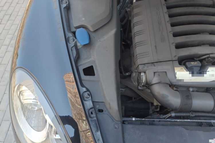 Used Porsche Cayenne  Engine Bay Right