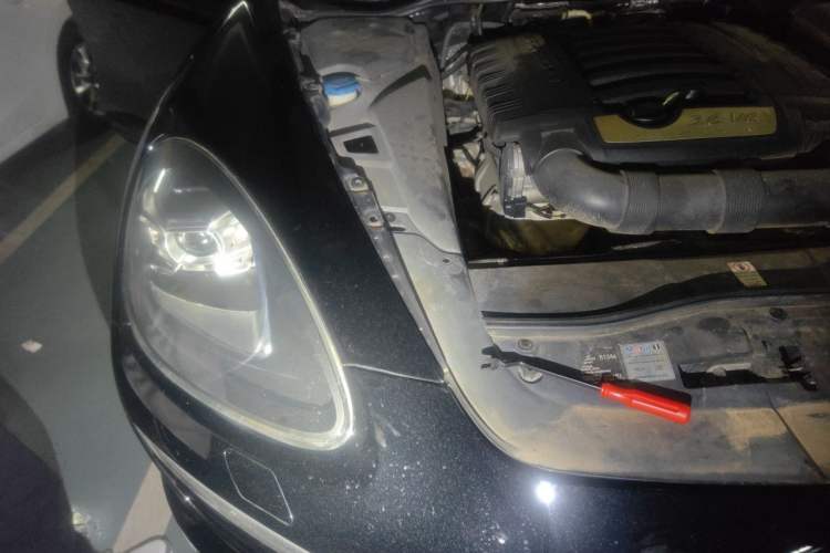 Used Porsche Cayenne  Engine Bay Right