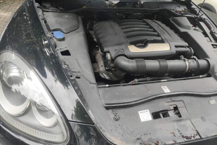 Used Porsche Cayenne  Engine Bay Right