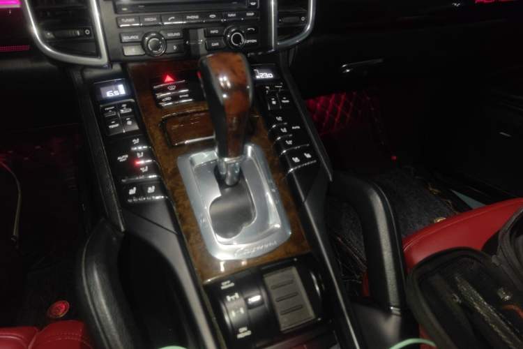 Used Porsche Cayenne  Gear Lever