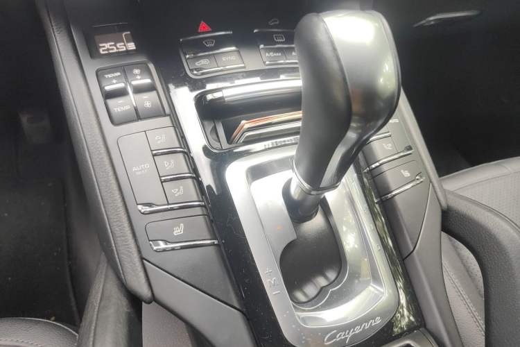 Used Porsche Cayenne  Gear Lever