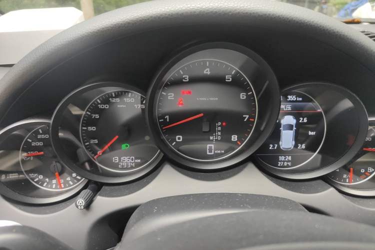 Used Porsche Cayenne  Instrument Cluster