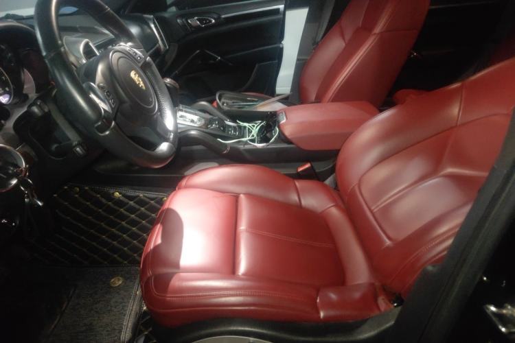 Used Porsche Cayenne  Left Front Seat