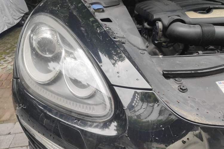 Used Porsche Cayenne  Right Front Headlight