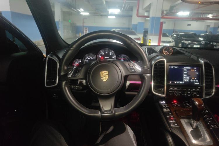 Used Porsche Cayenne  Steering Wheel