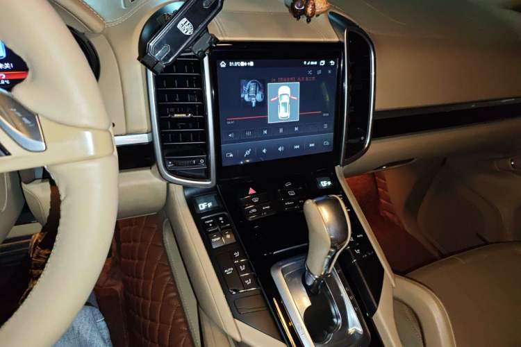 Used Porsche Cayenne  Audio And AC Panel