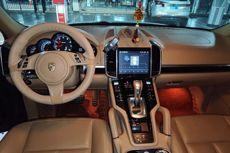 Used Porsche Cayenne  Center Console