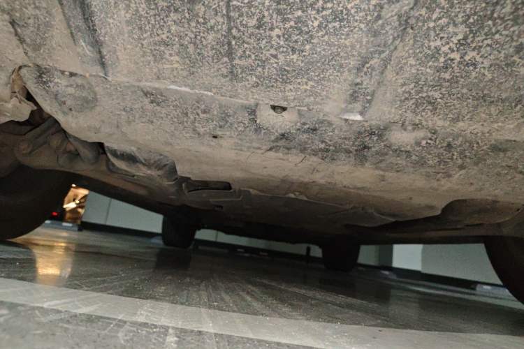Used Porsche Cayenne  Chassis Front