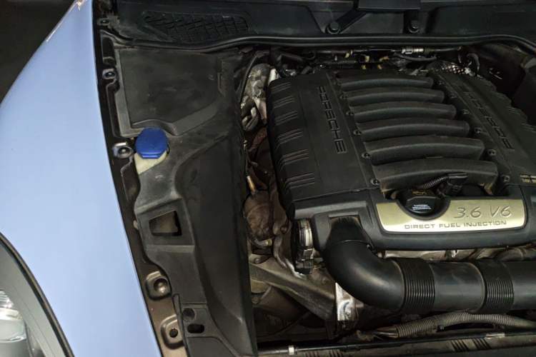Used Porsche Cayenne  Engine Bay Right