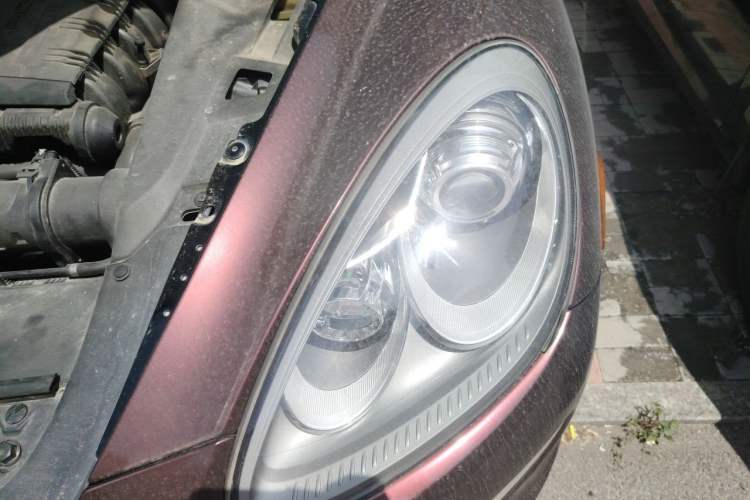 Used Porsche Cayenne  Engine Bay Left