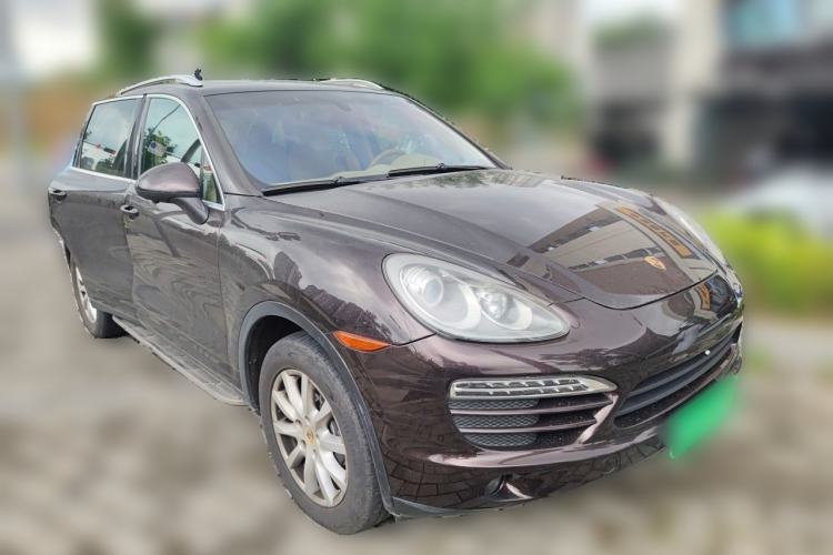 Used Porsche Cayenne  Front Right 45 Deg