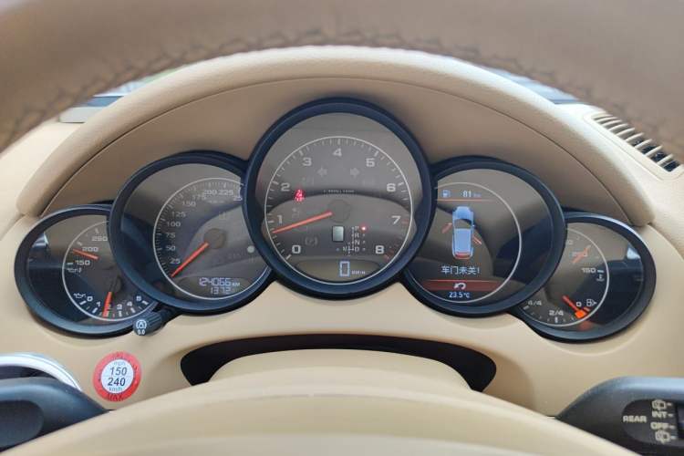 Used Porsche Cayenne  Instrument Cluster