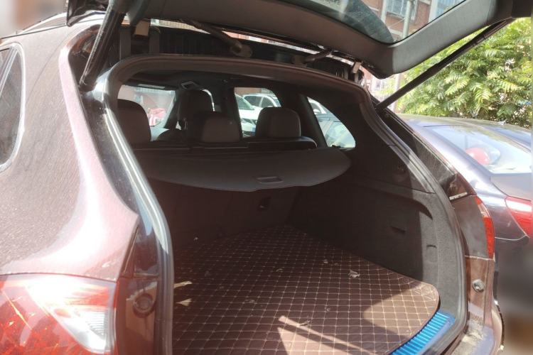 Used Porsche Cayenne  Trunk