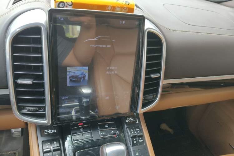 Used Porsche Cayenne  Audio And AC Panel