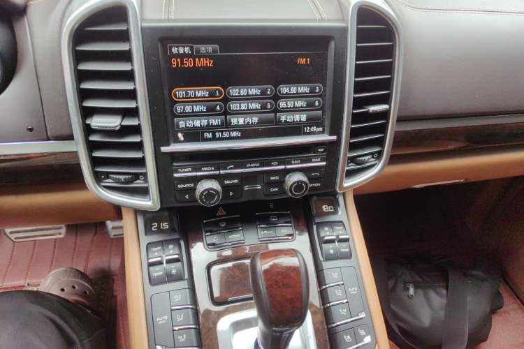 Used Porsche Cayenne 2013 Cayenne Turbo S 4.8T Audio And AC Panel