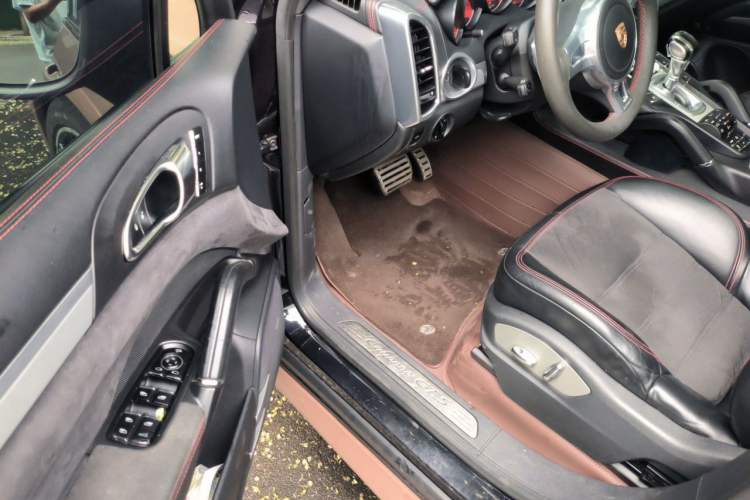 Used Porsche Cayenne  Driver Seat