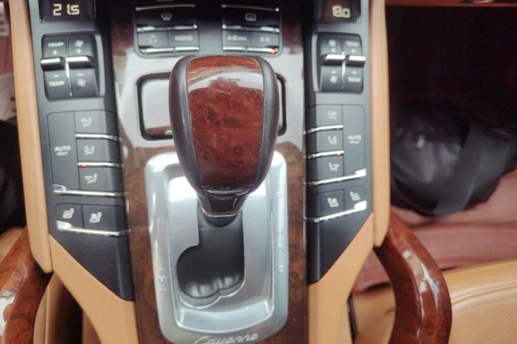 Used Porsche Cayenne 2013 Cayenne Turbo S 4.8T Gear Lever