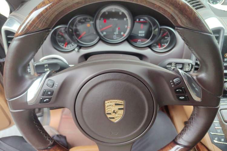 Used Porsche Cayenne 2013 Cayenne Turbo S 4.8T Instrument Cluster