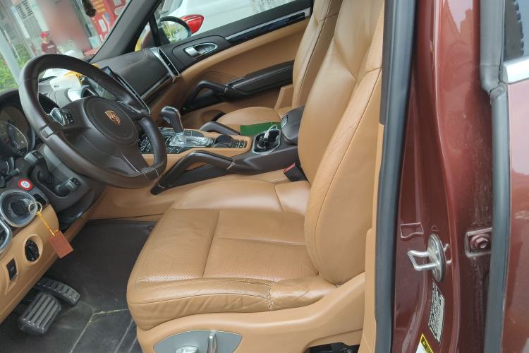 Used Porsche Cayenne  Left Front Seat