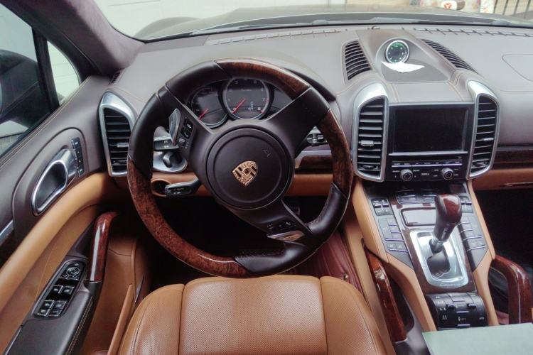 Used Porsche Cayenne 2013 Cayenne Turbo S 4.8T Steering Wheel