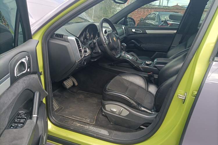 Used Porsche Cayenne  Driver Seat