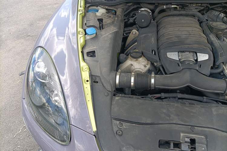 Used Porsche Cayenne  Engine Bay Right