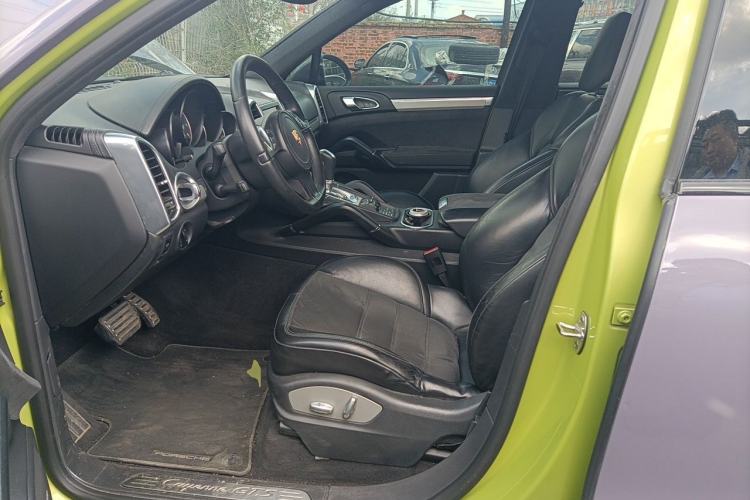 Used Porsche Cayenne  Left Front Seat
