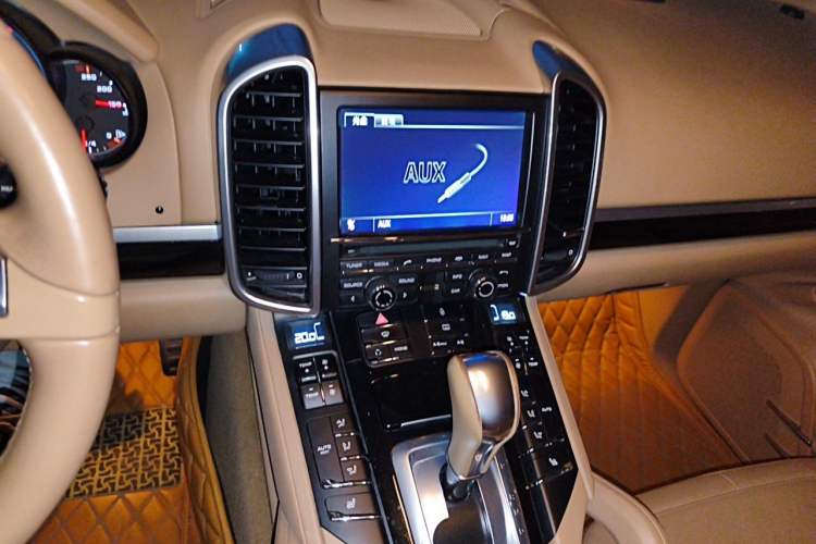 Used Porsche Cayenne 2013 3.6L automatic transmission U.S. specification Audio And AC Panel