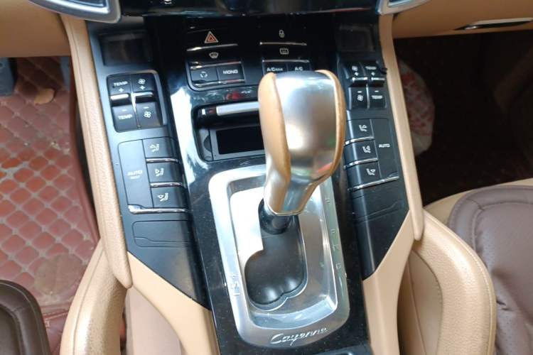 Used Porsche Cayenne 2013 3.6L automatic transmission U.S. specification Gear Lever