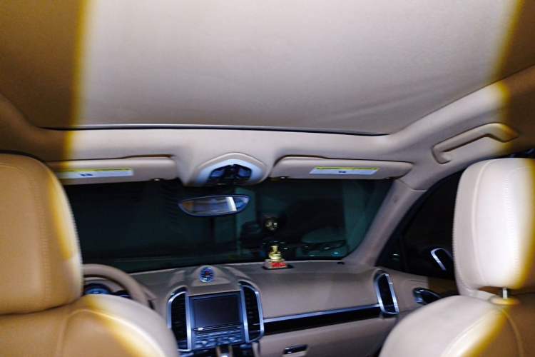 Used Porsche Cayenne 2013 3.6L automatic transmission U.S. specification Headliner