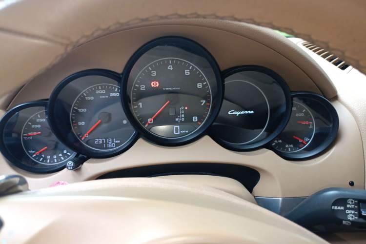 Used Porsche Cayenne 2013 3.6L automatic transmission U.S. specification Instrument Cluster
