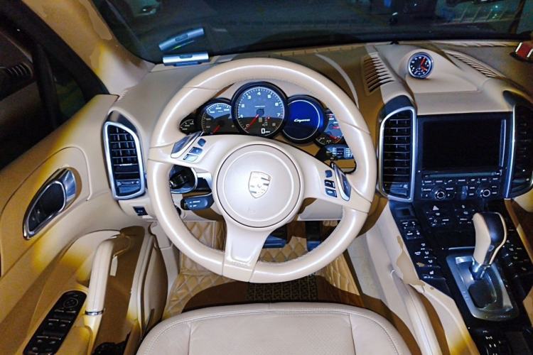 Used Porsche Cayenne 2013 3.6L automatic transmission U.S. specification Steering Wheel