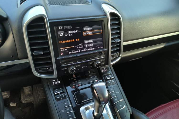 Used Porsche Cayenne 2013 3.6L automatic transmission U.S. specification Audio And AC Panel